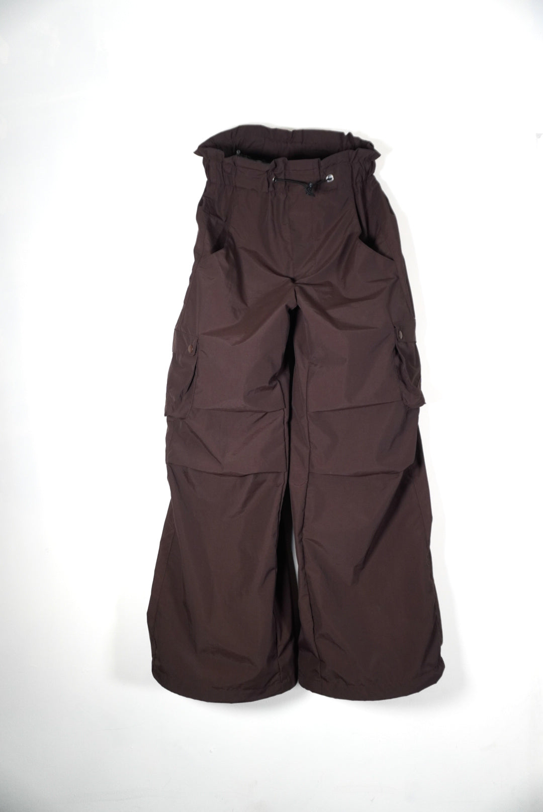 Nimbus parachute pants (Brown)